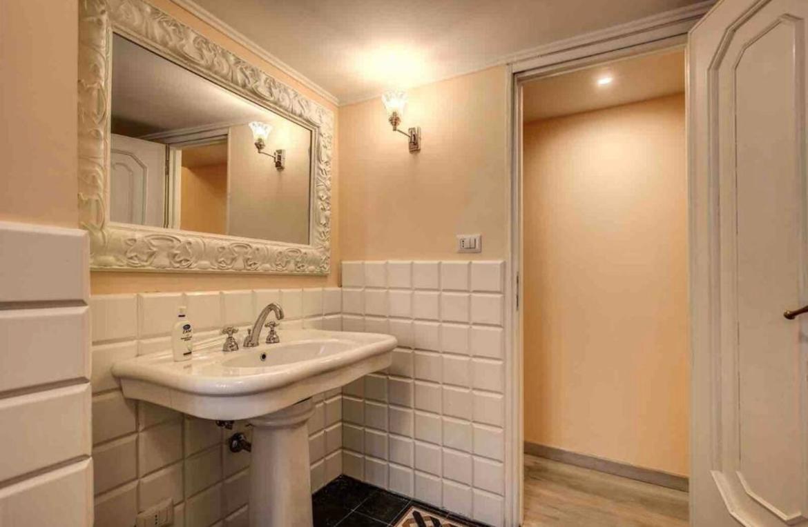 Apartment Crispi Little 2 *